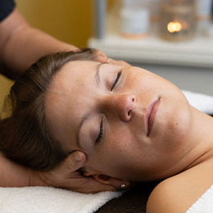Bild von Entspannende Gesichtsbehandlung | 80 Min. 